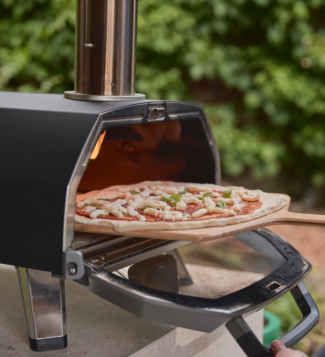 ooni-karu-2-pro-holz-pizzaofen
