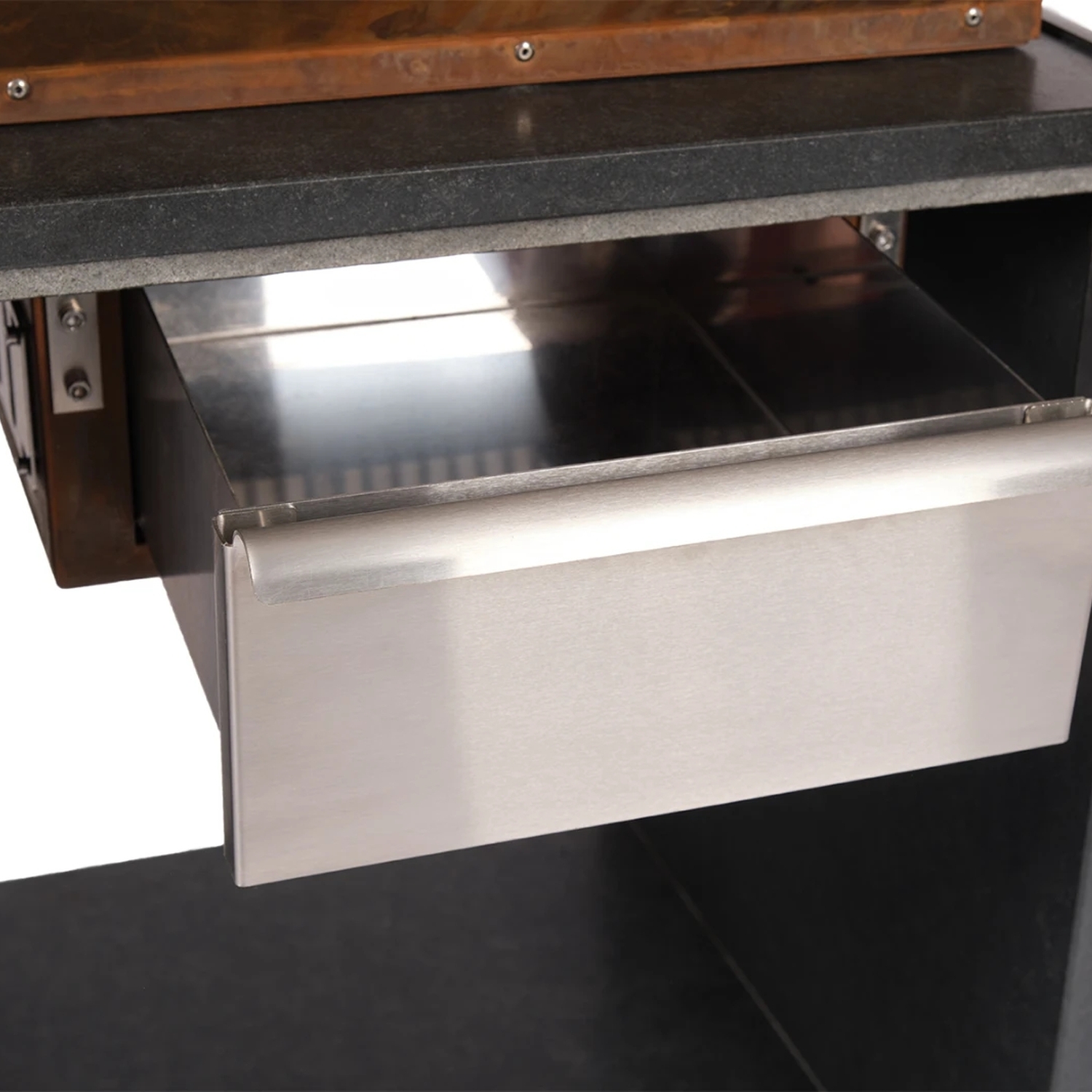 Moesta One Table Corten mit Paperplank Tischplatte