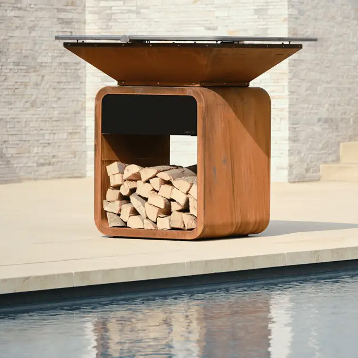Moesta One Fireplace Corten mit Lavastein Grillplatte