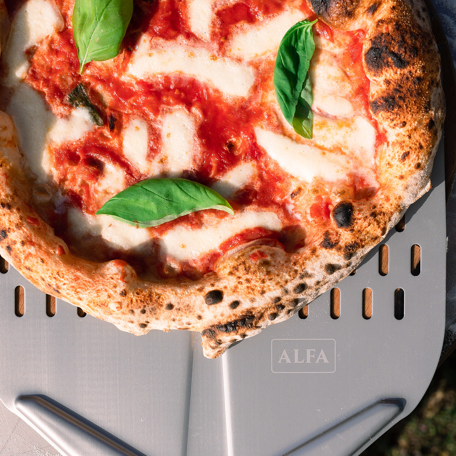Alfa Pizzaschaufel perforiert 12