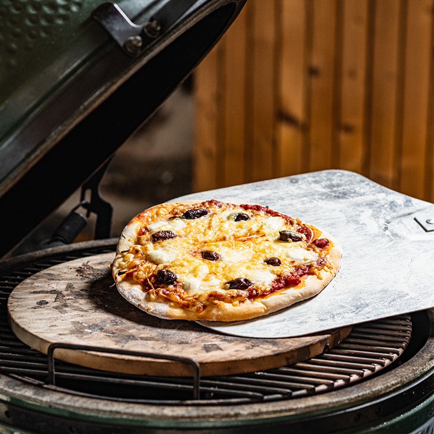 Big Green Egg Back- und Pizzastein XL