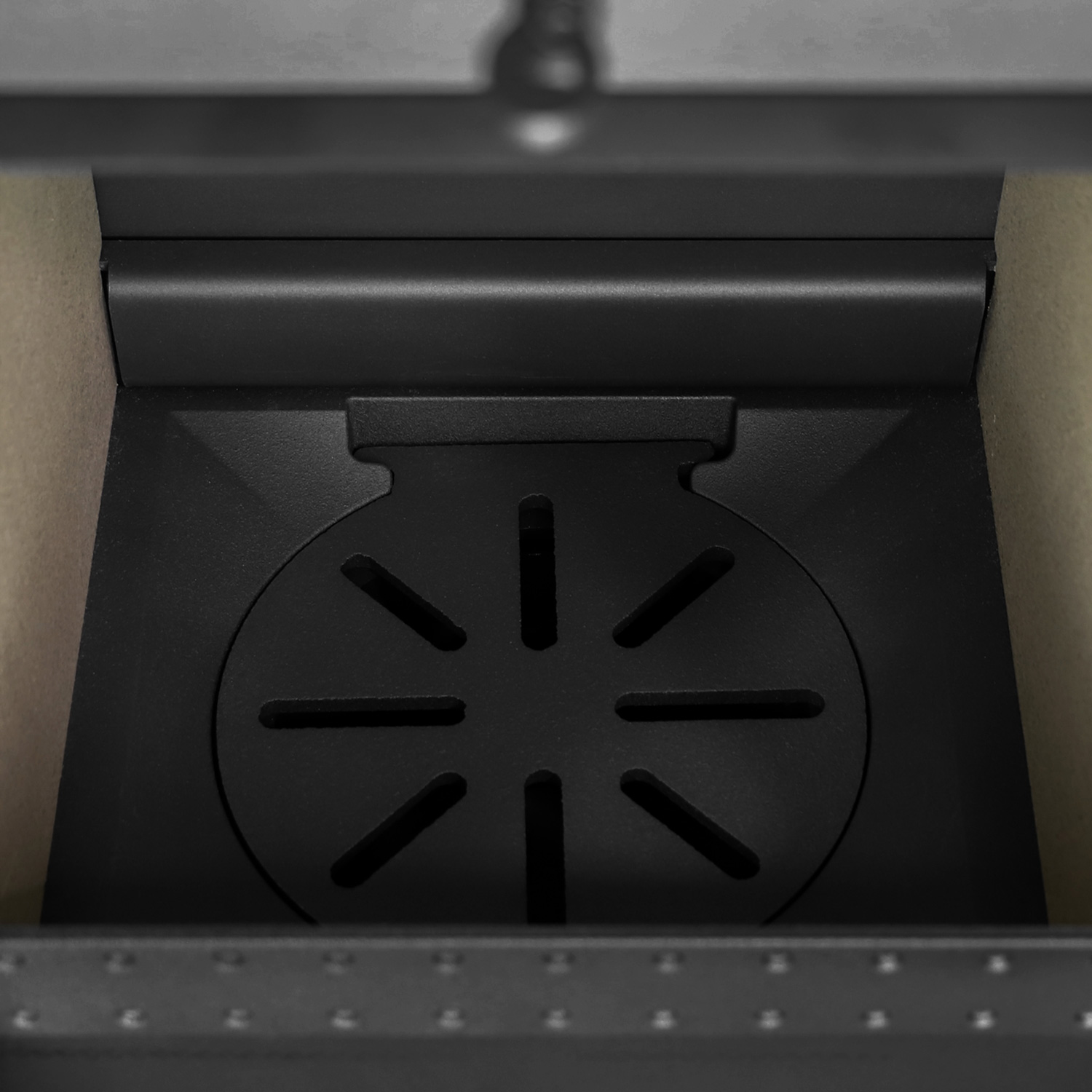 Schmitzker Alicante Wasserführender Kaminofen Schwarz Base Schmitzker Alicante Wasserführender Kaminofen Schwarz Base