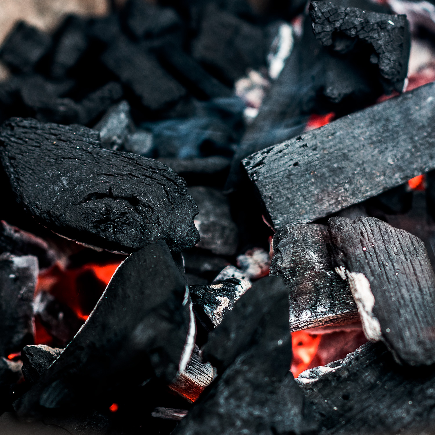 Big Green Egg 100 % naturbelassene Holzkohle 9 kg Big Green Egg 100 % naturbelassene Holzkohle 9 kg