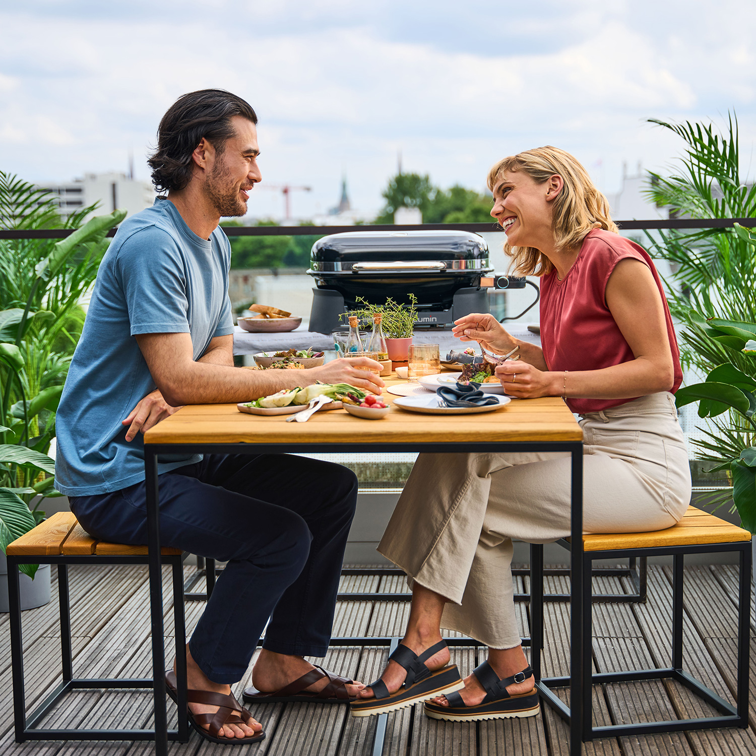 Weber Lumin Elektro-Tischgrill Schwarz Weber Lumin Elektro-Tischgrill Schwarz