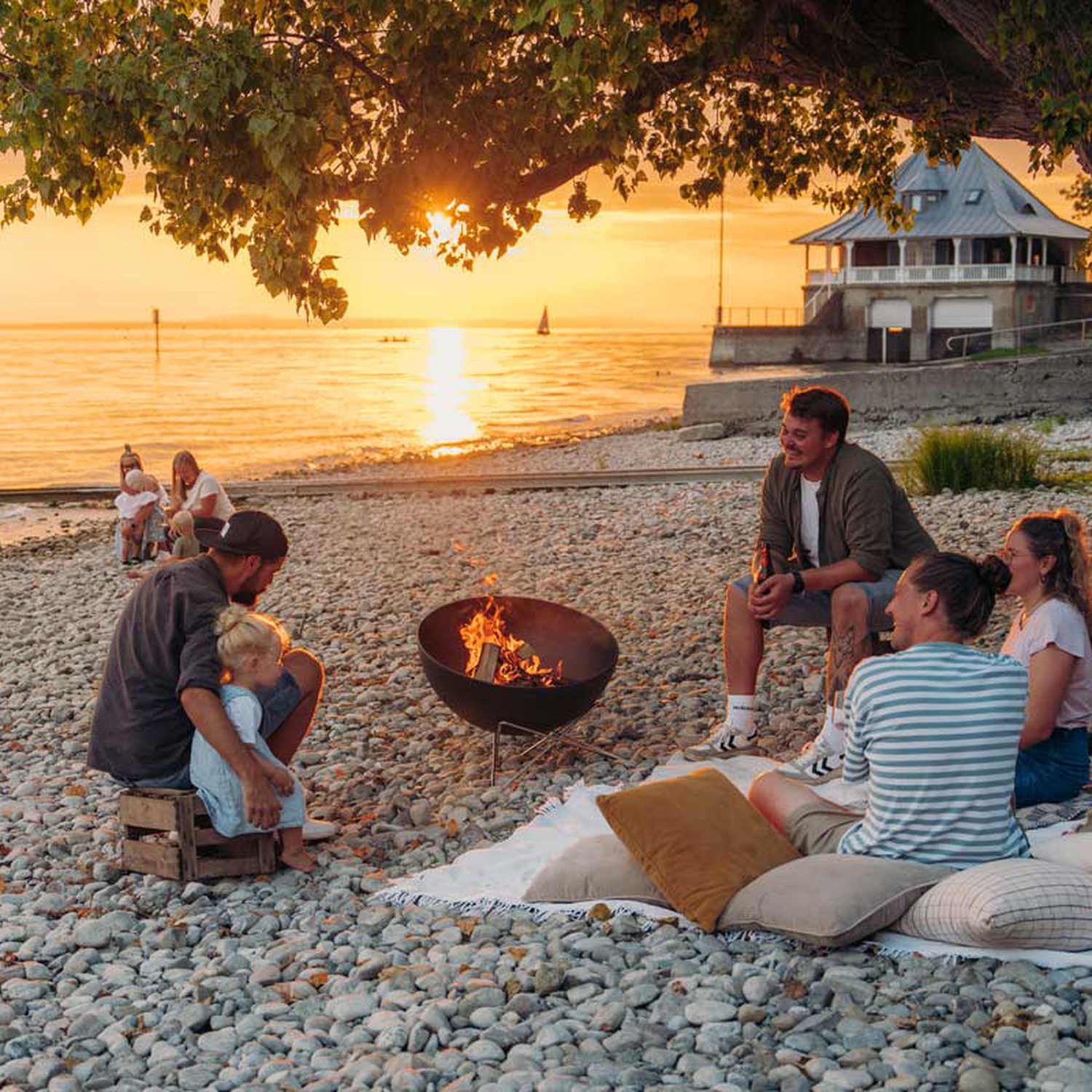höfats BOWL 57 Feuerschale mit Sternfuß