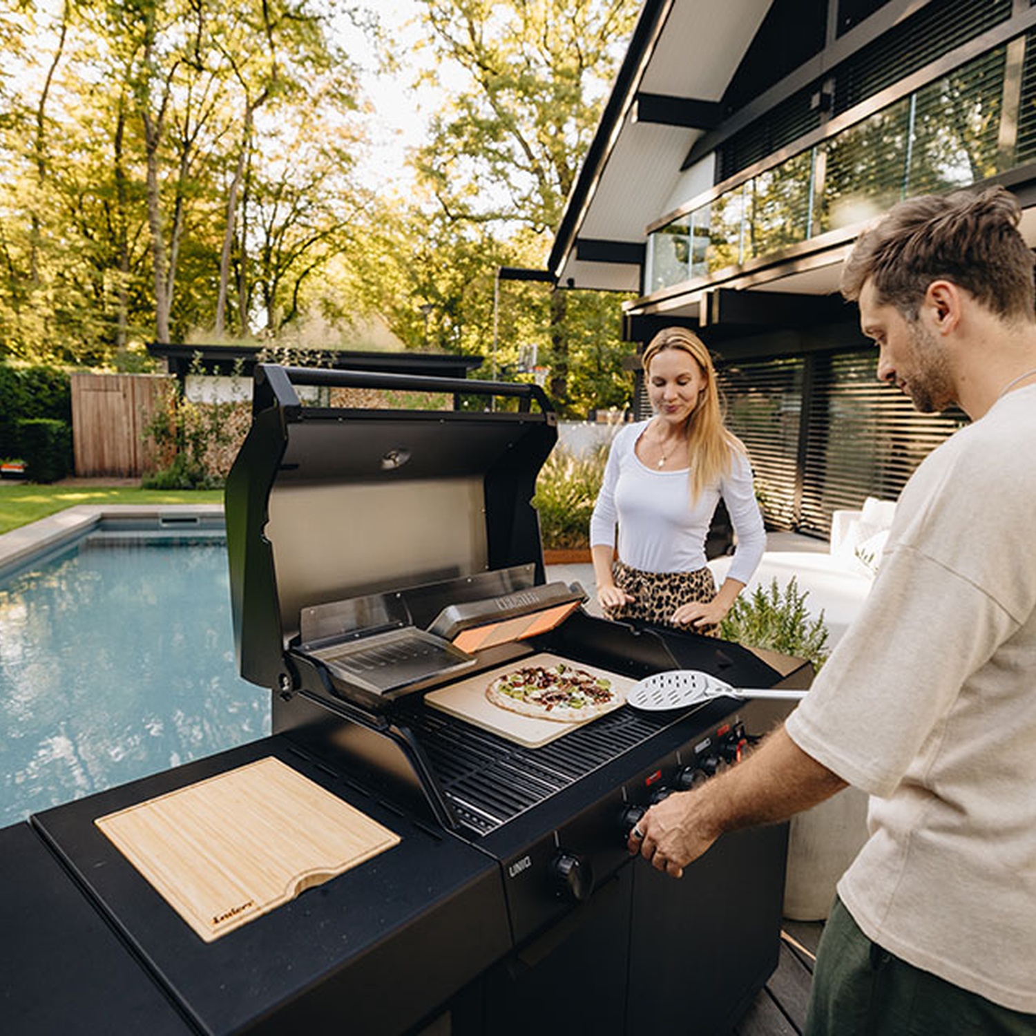 Enders Uniq 4 IK Kitchen Cruster Shadow Gasgrillstation