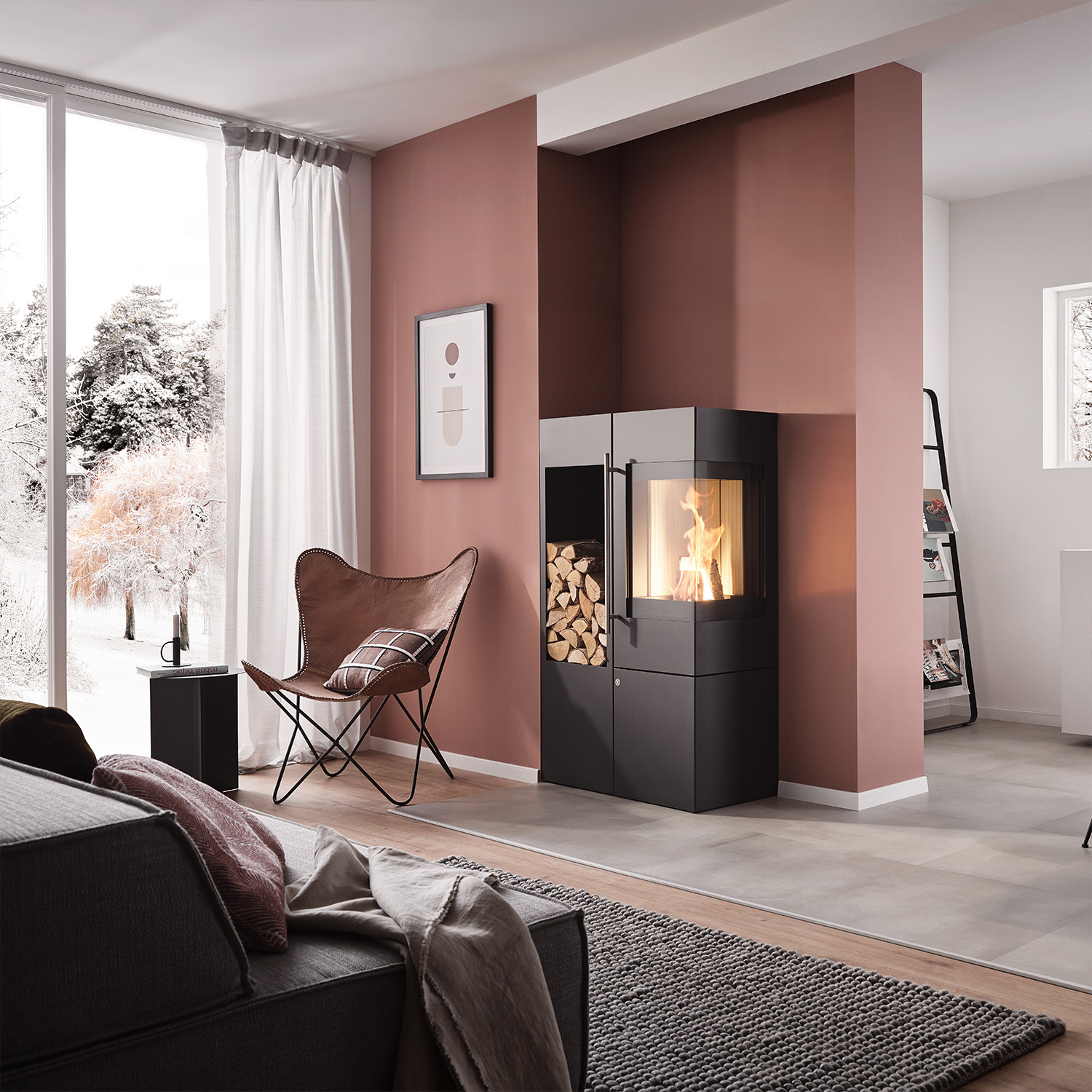 Olsberg Ipala Smart Compact Kaminofen Stahl schwarz, Türanschlag rechts, Stahltür mit Holzregal links