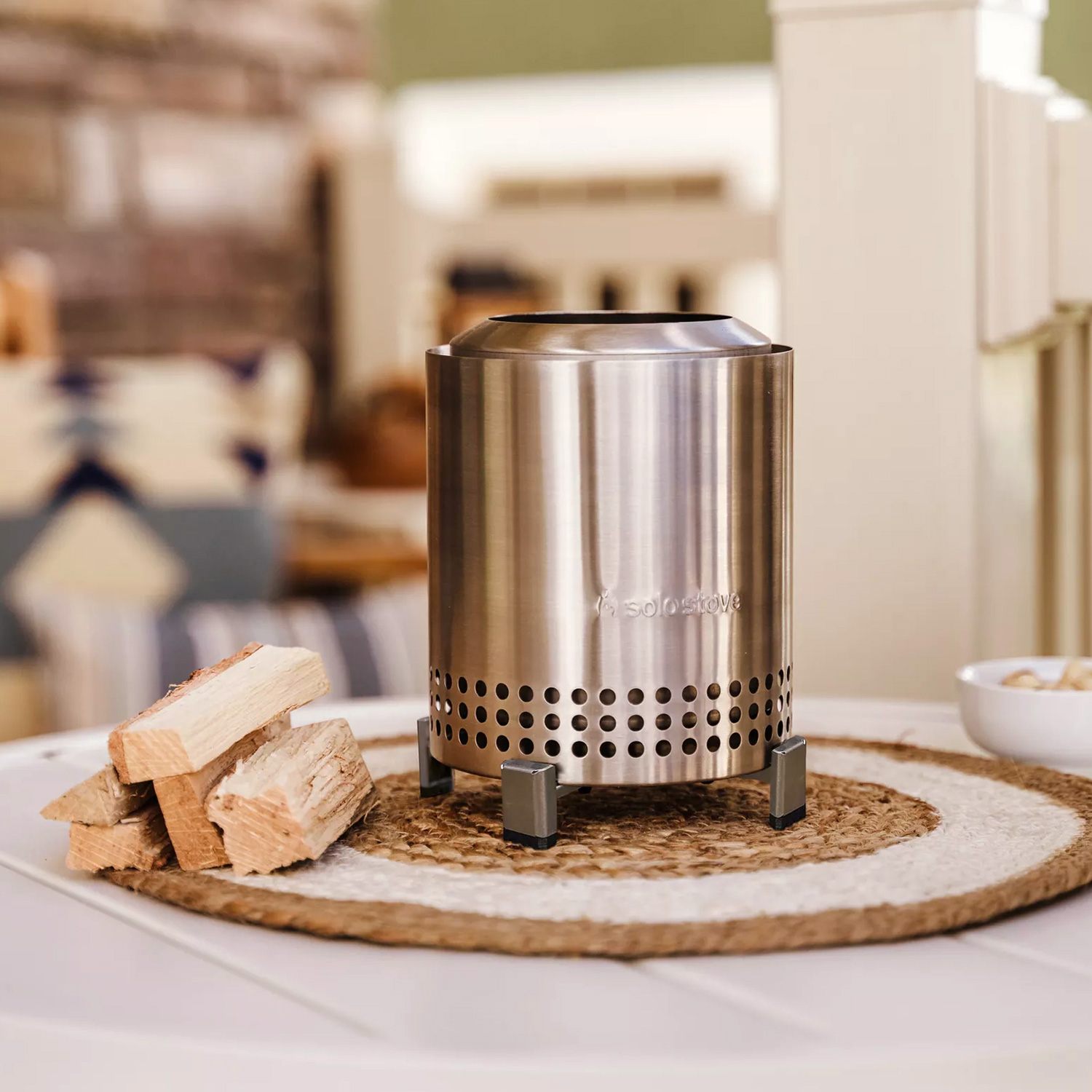 Solo Stove Mesa Tischfeuerstelle Edelstahl mit Ständer Solo Stove Mesa Tischfeuerstelle Edelstahl mit Ständer