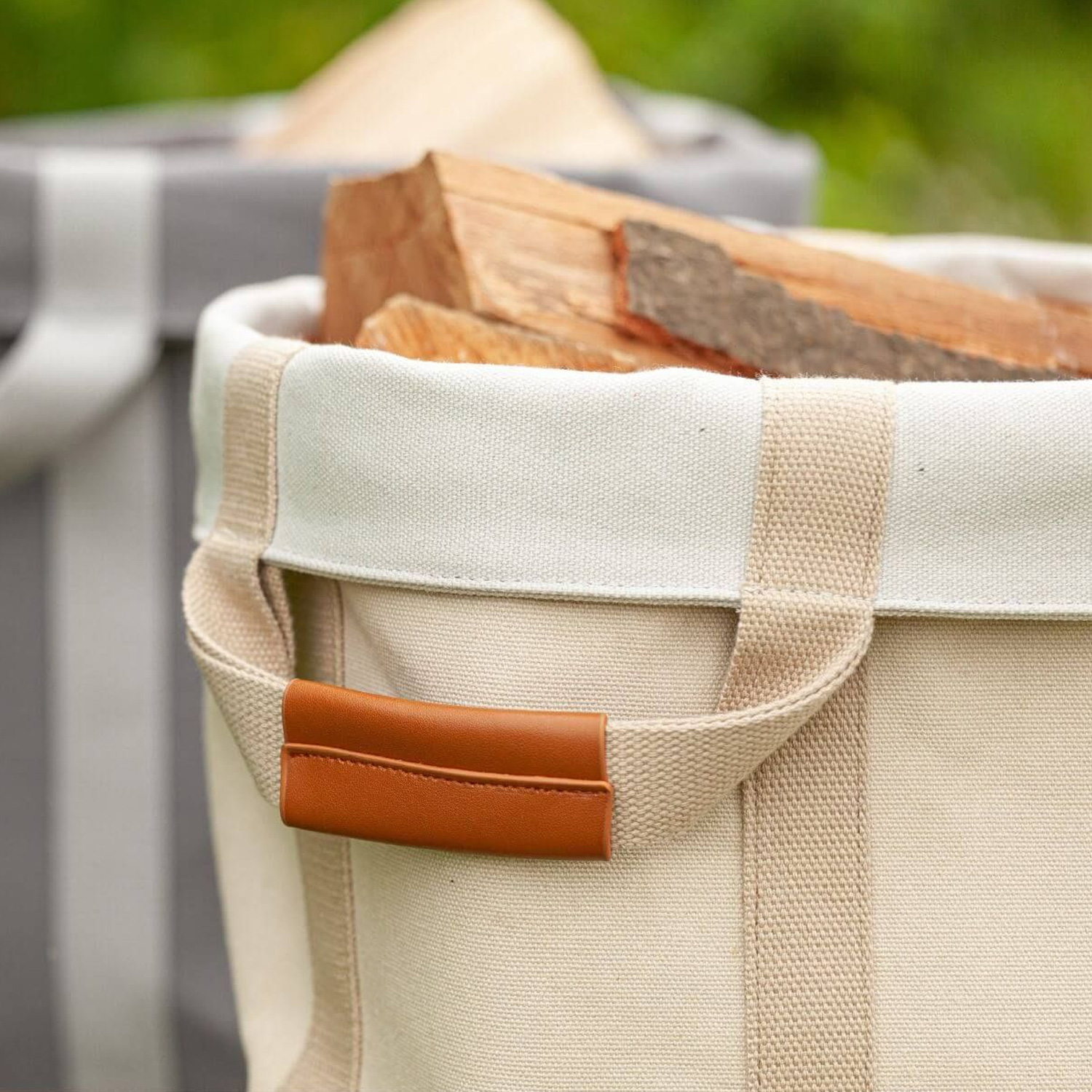 Aduro Holztasche Beige
