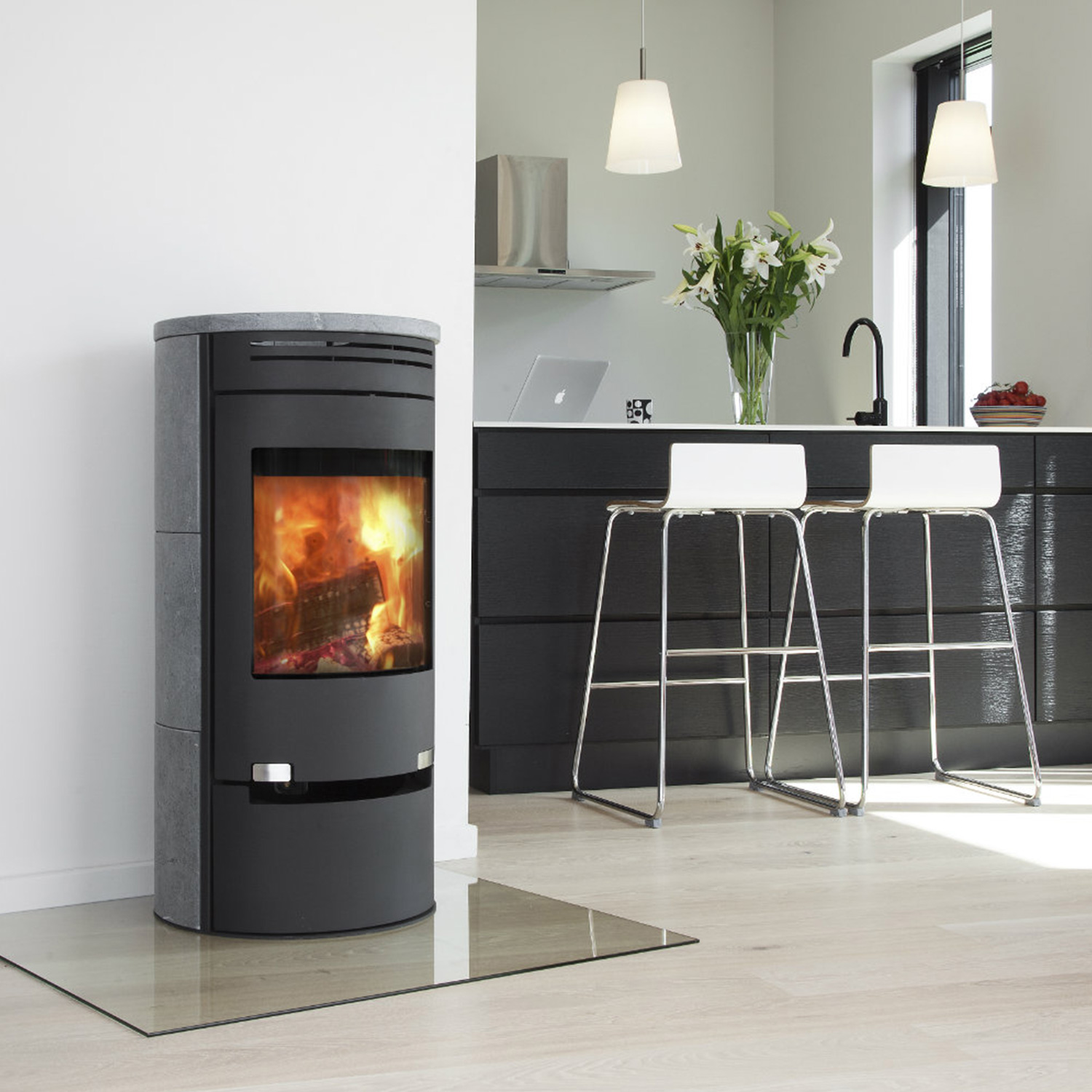 Aduro 1.1SK Kaminofen Schwarz